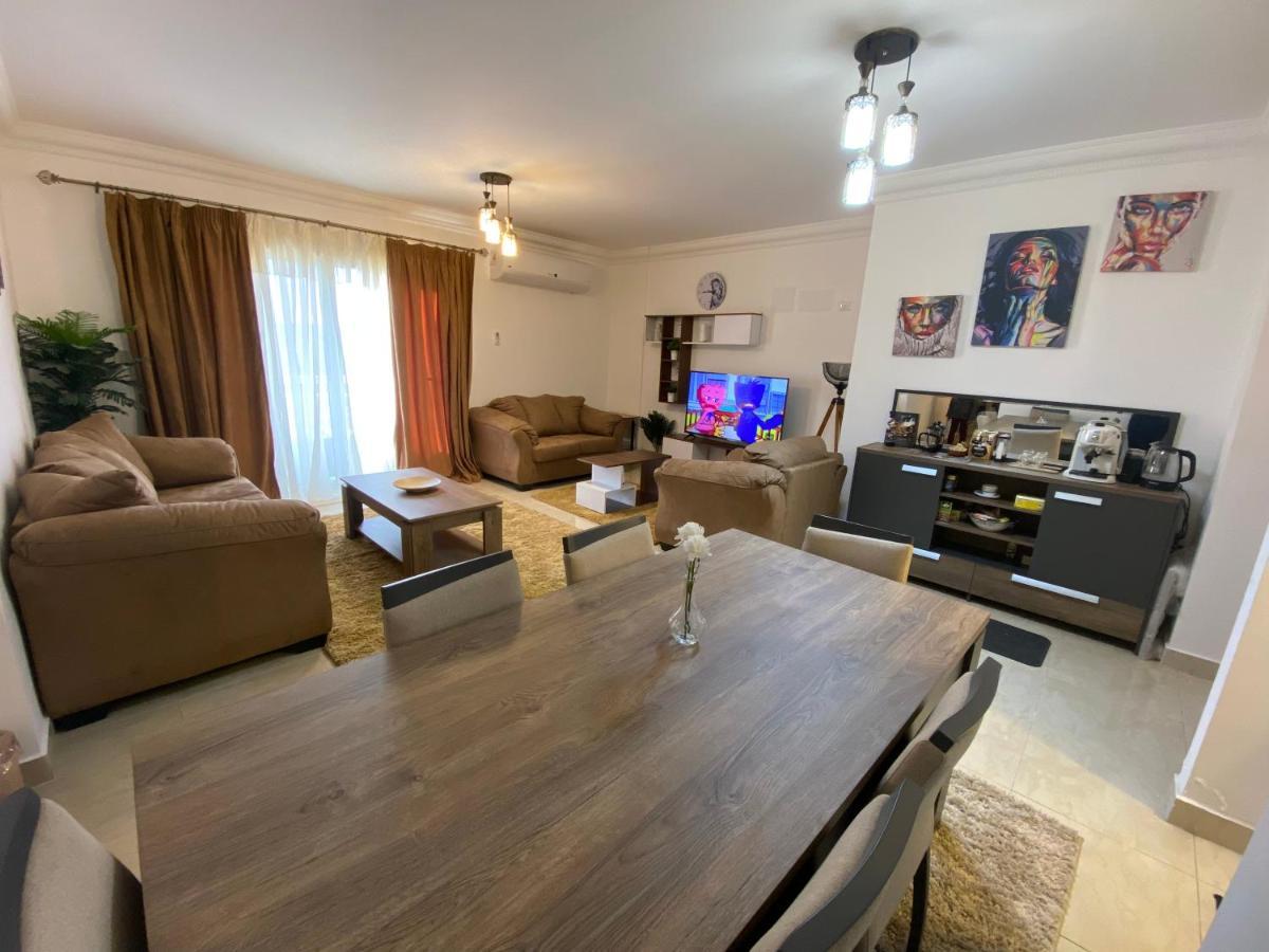 Madinaty Well-Furnished 3- Bedroom Apartment - شقة فندقيه للايجار مدينتي Madinat ash Shuruq Exterior foto